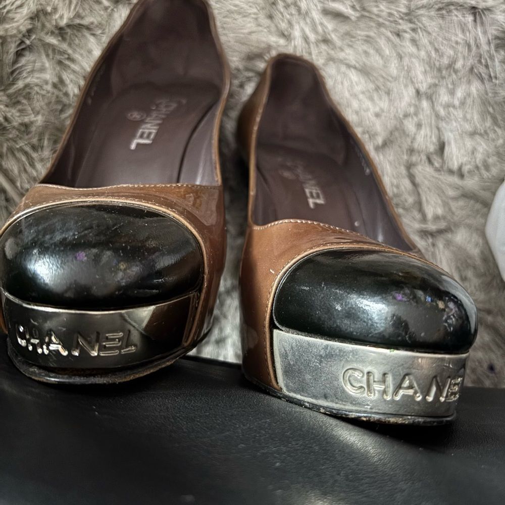 Chanel dress shoes logo pumps colorblock heels classic big monogram platforms